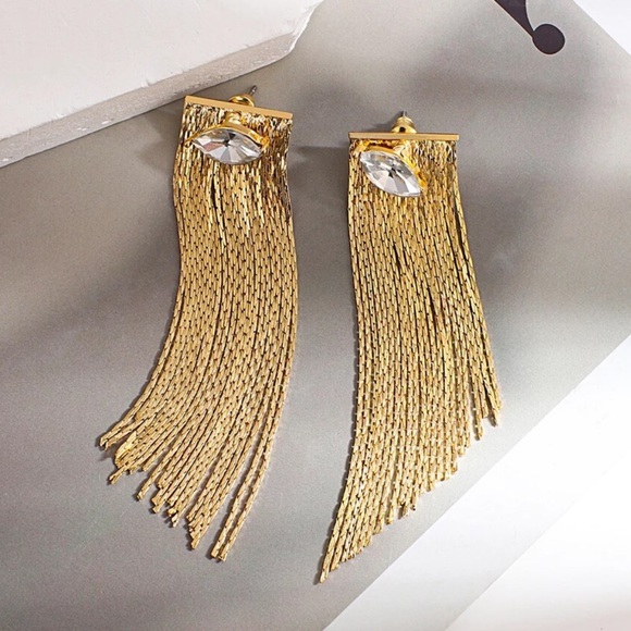 đź’›Gold plated crystal long tassel earrings - Picture 4 of 5